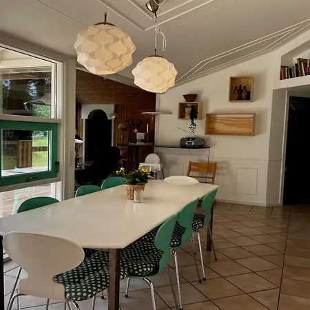 Kiris - 800m From The Sea By Interhome